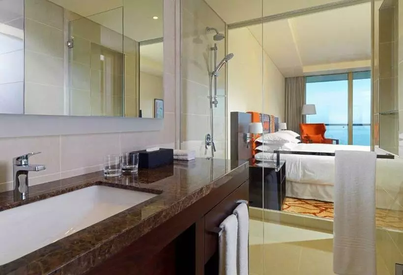 اتاق استاندارد با تخت بزرگ, Sheraton Grand Conakry