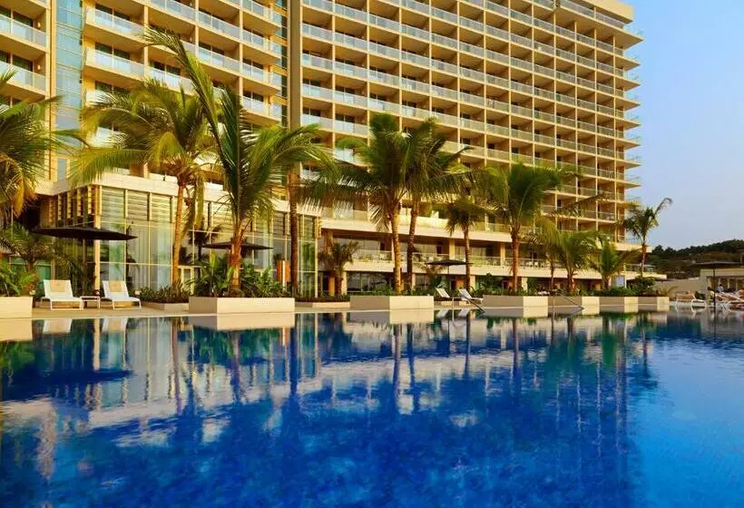 اتاق استاندارد با تخت بزرگ, Sheraton Grand Conakry