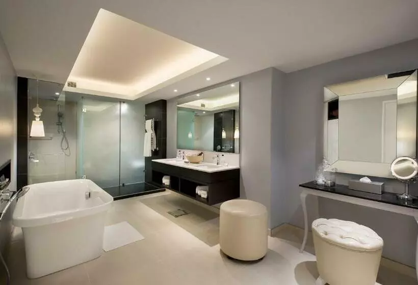 سوئیت با تخت بزرگ, The Manor House At Fancourt