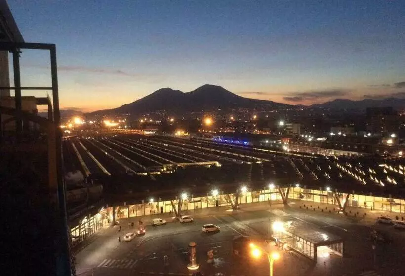 اتاق لوکس سه تخته, Top Floor Rentrooms Napoli