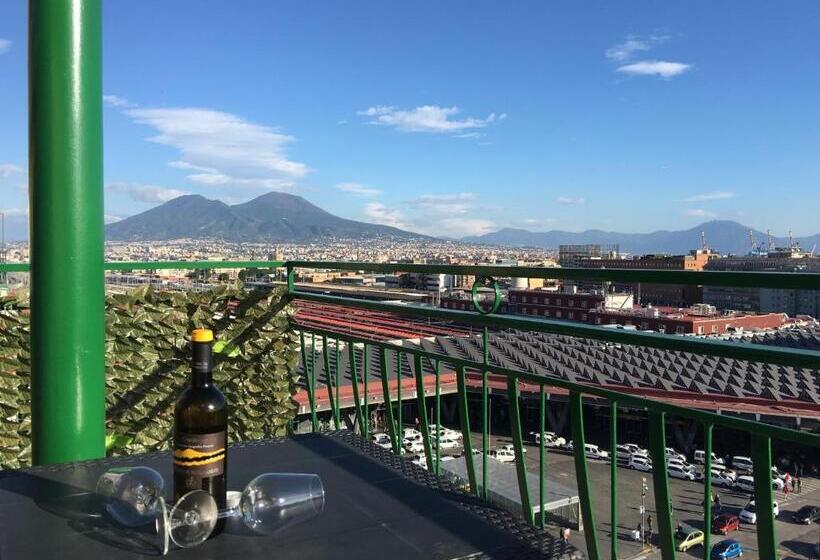 اتاق سوپریور با تخت بزرگ, Top Floor Rentrooms Napoli