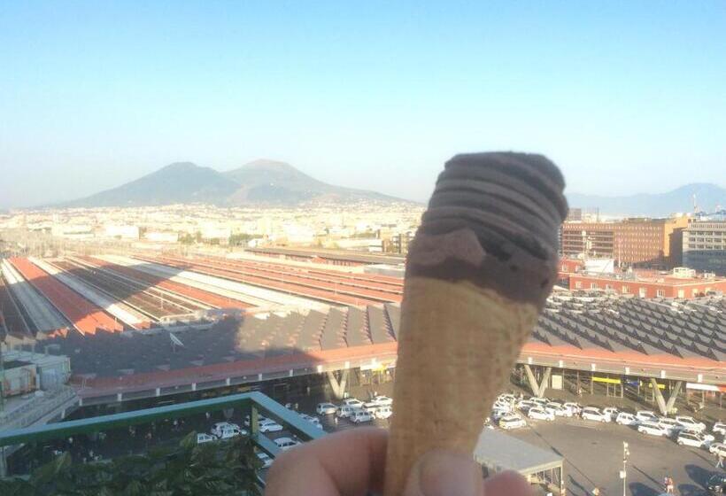 اتاق سوپریور با تخت بزرگ, Top Floor Rentrooms Napoli