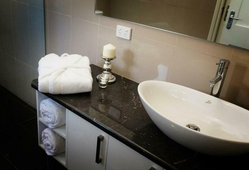 Апартаменты 3 Спальни, The Customs House Port Macdonnell