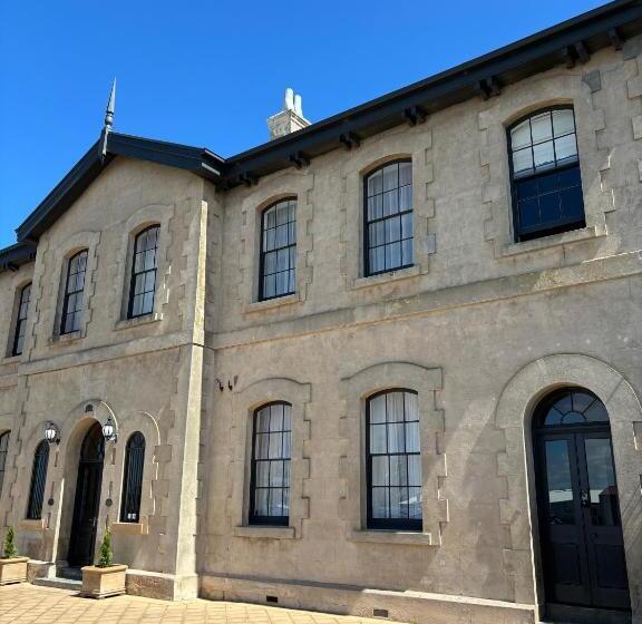 Апартаменты 3 Спальни, The Customs House Port Macdonnell