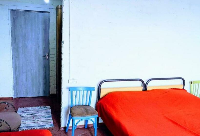 Cameră Familiară, White Shino Hostel