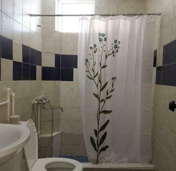 Cameră Familiară, White Shino Hostel