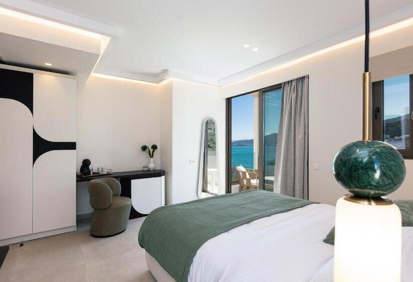 جناح مطلّ علي البحر مزود بجاكوزى, Naiades Boutique Hotel   Adults Only