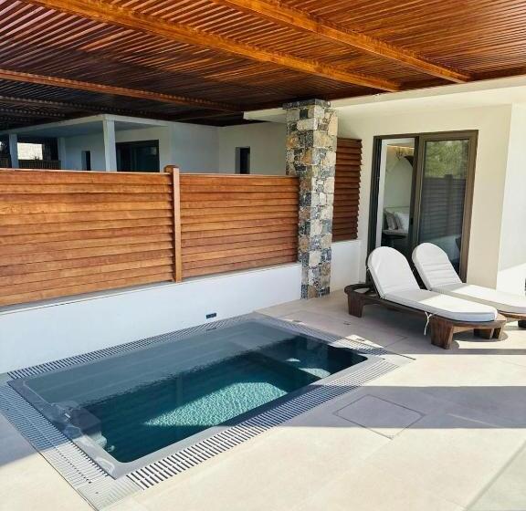 غرفة ديلوكس مطلّة علي البحر, Naiades Boutique Hotel   Adults Only