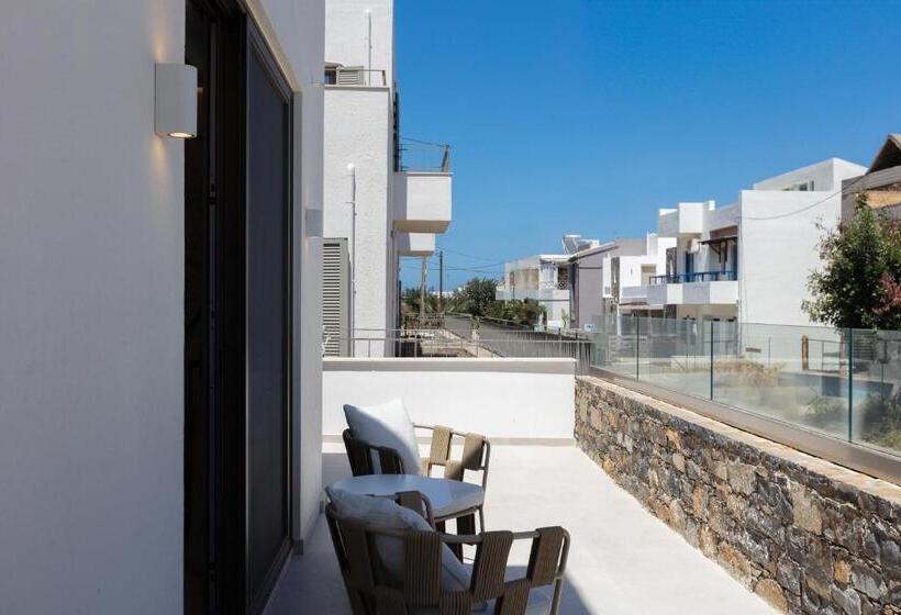 غرفة سوبيريور ثلاثية, Naiades Boutique Hotel   Adults Only