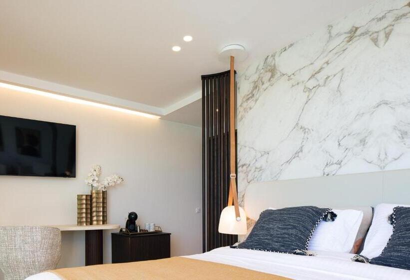 جناح سوبيريور مطل علي البحر, Naiades Boutique Hotel   Adults Only