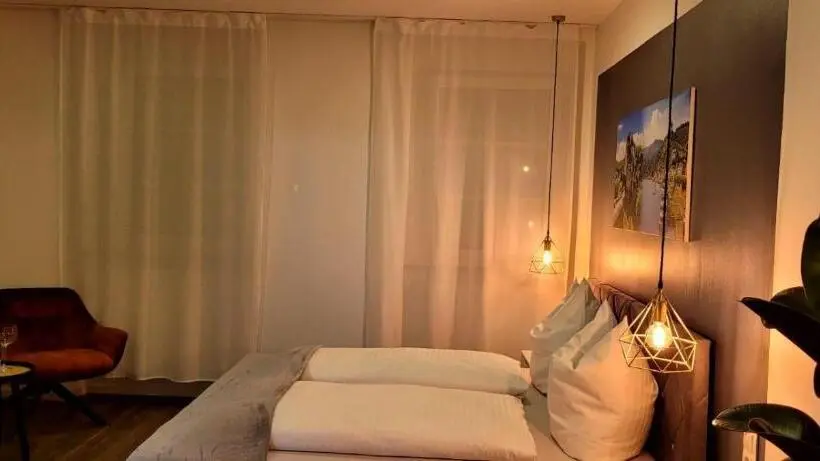デラックスルーム, Moselvilla No 7