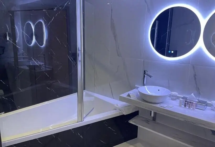 スーペリアールーム, Brit Hotel Privilège Paris Rosny Sous Bois