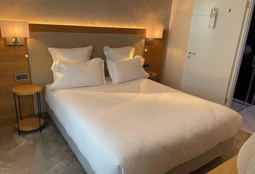 수피리어 룸, Brit Hotel Privilège Paris Rosny Sous Bois