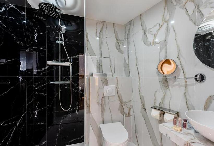 수피리어 룸, Brit Hotel Privilège Paris Rosny Sous Bois