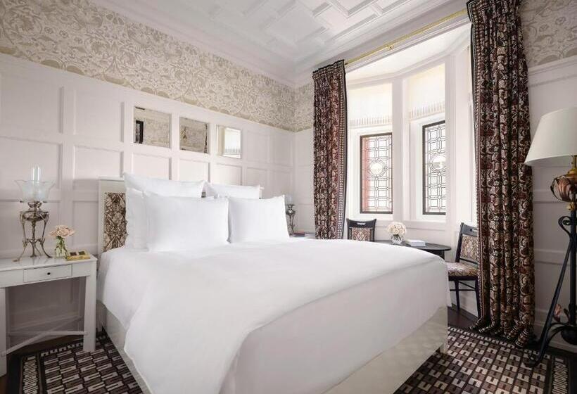 Номер Deluxe, At Sloane