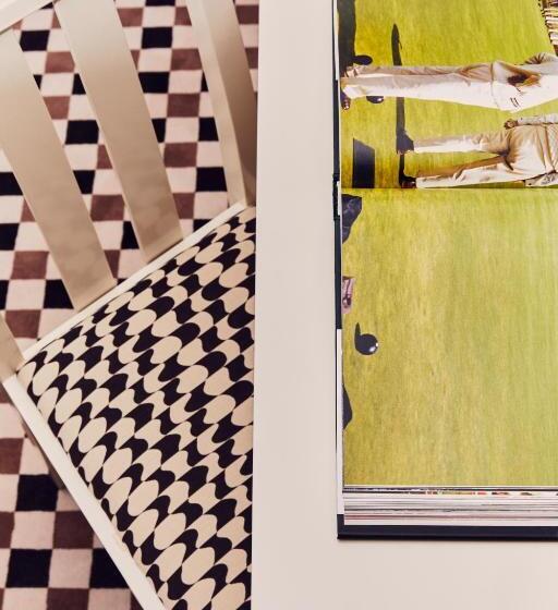 Номер Deluxe, At Sloane