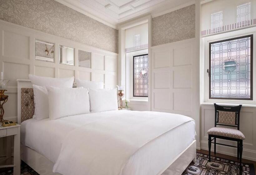 Номер Basic, At Sloane