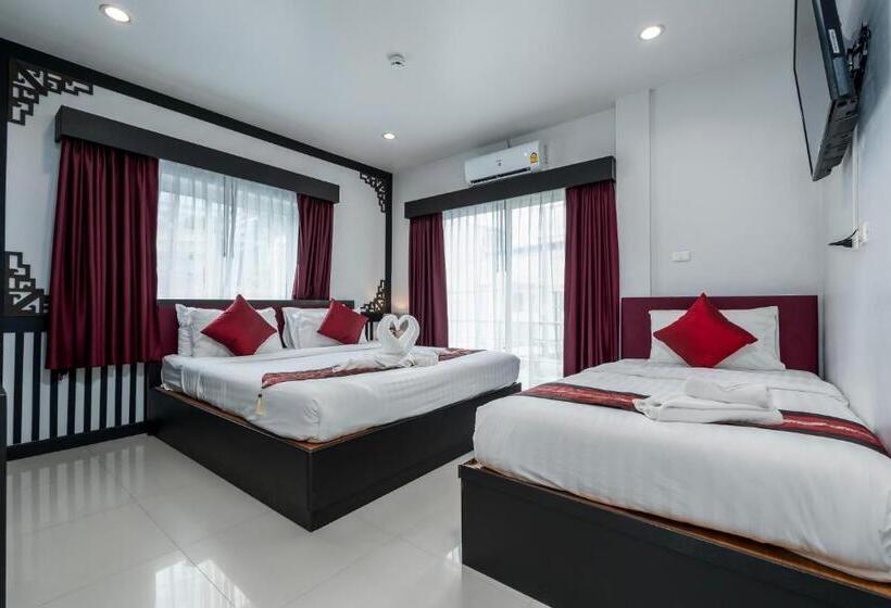 غرفة قياسية ثلاثية مزودة بشرفة, Sunray Beach