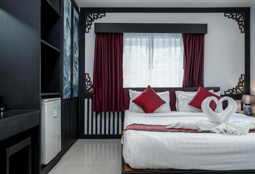 غرفة قياسية ثلاثية مزودة بشرفة, Sunray Beach