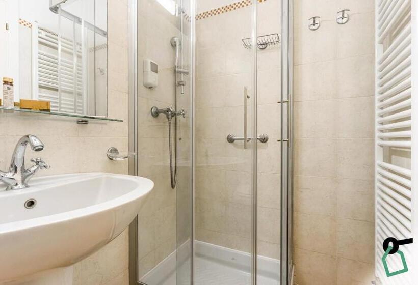 Номер Deluxe с Балконом, Hotiday Hotel Verbania
