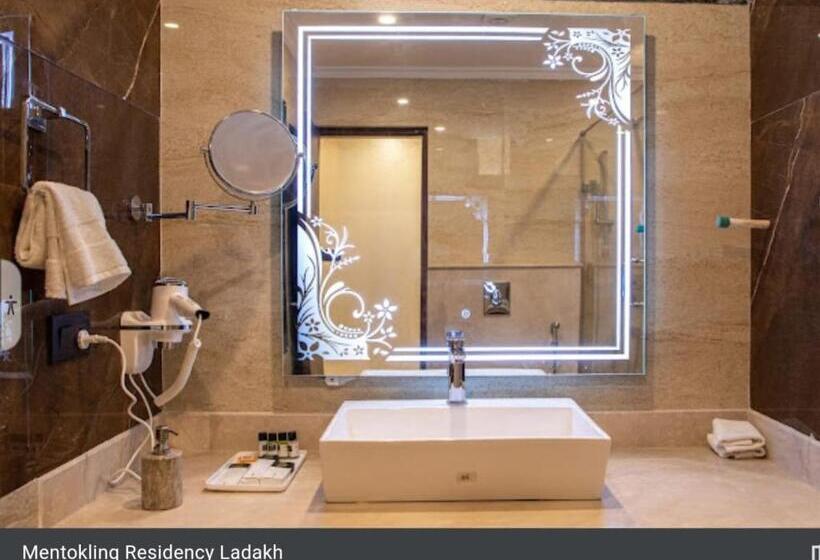 Deluxe Svit, Mentokling Residency, Leh, Ladakh