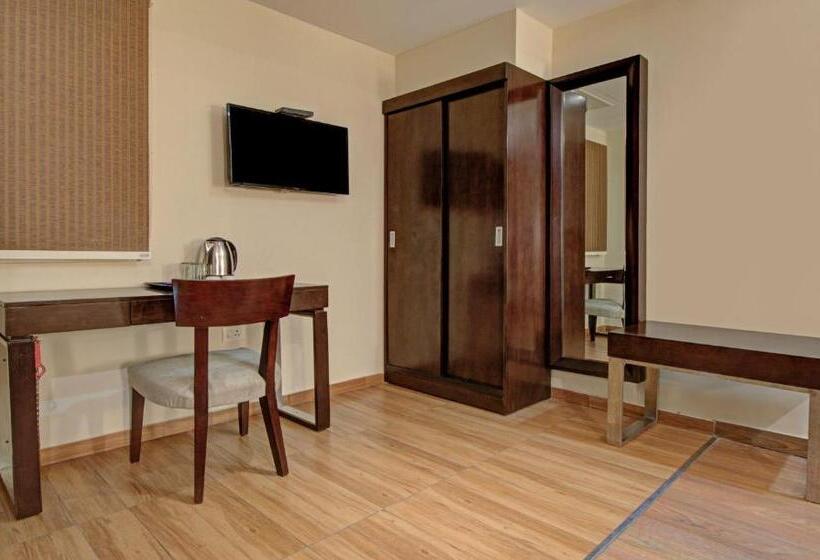 Номер Deluxe, Treebo Alankar Inn