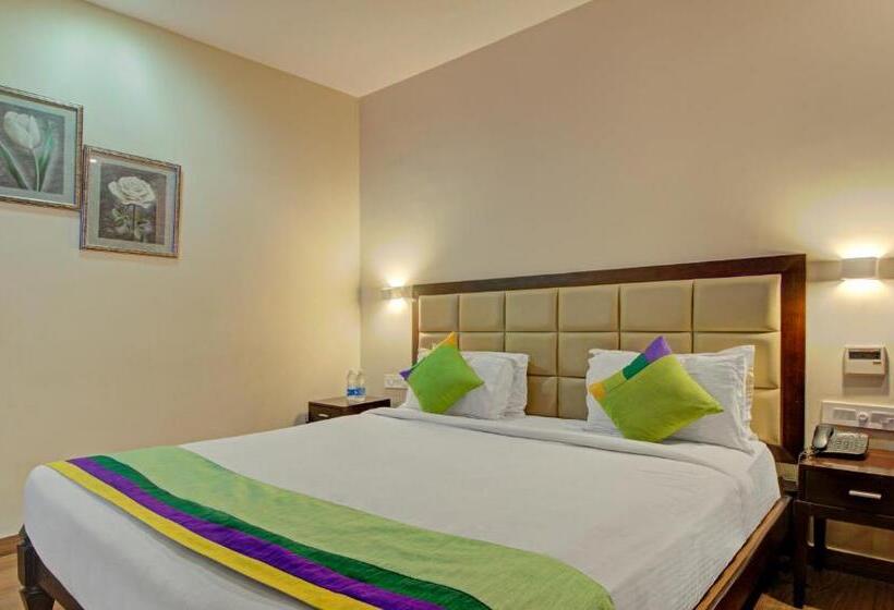 Номер Deluxe, Treebo Alankar Inn