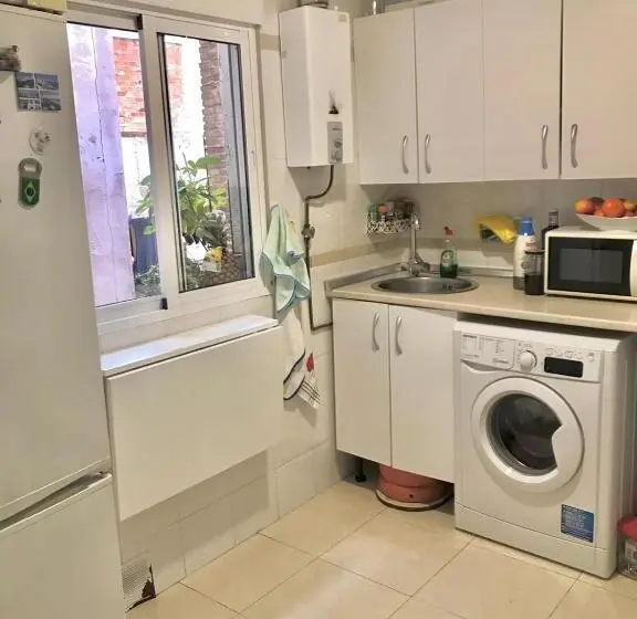 اتاق استاندارد, Habitación Cerca Centro De Madrid