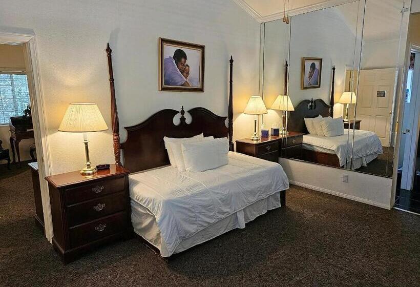 جناح ديلوكس, Alhatti Christian Resort