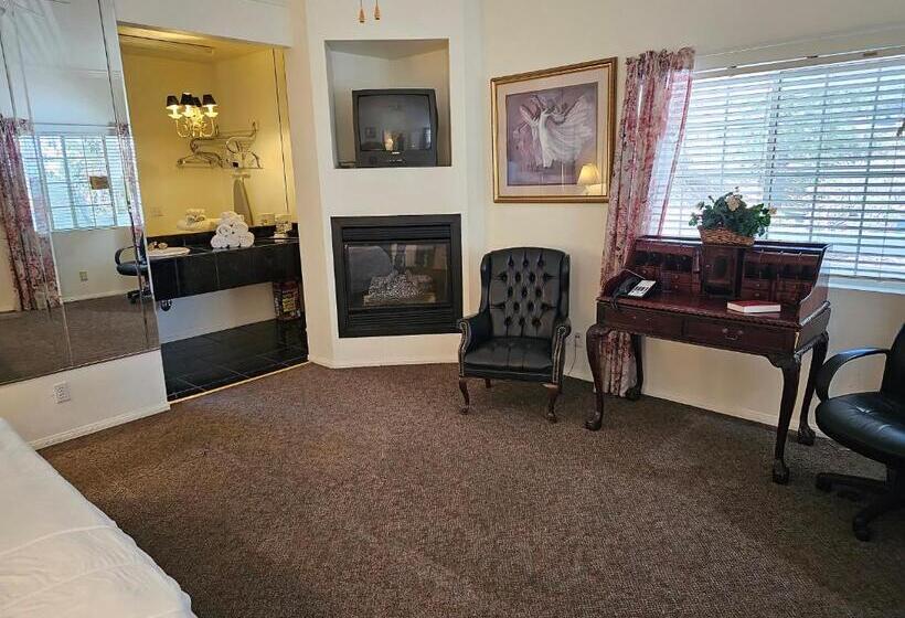 جناح ديلوكس, Alhatti Christian Resort