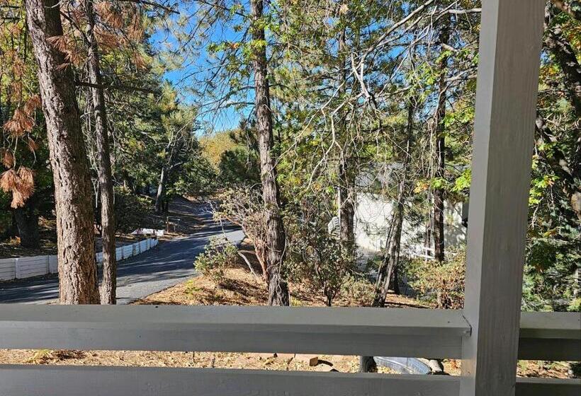 غرفة ديلوكس مطلة على الجبل, Alhatti Christian Resort