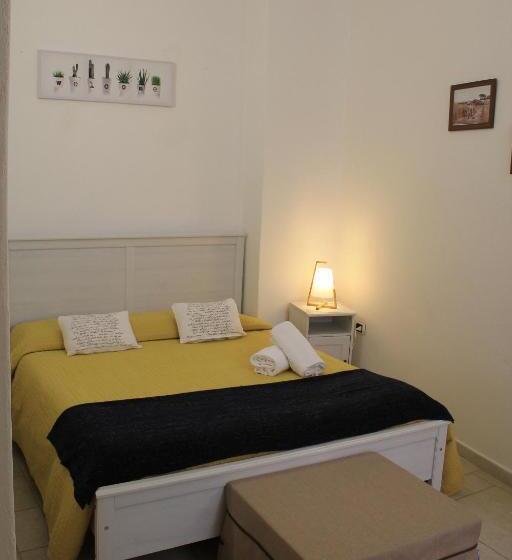 Quarto Estandar, Mamma Maria 2010