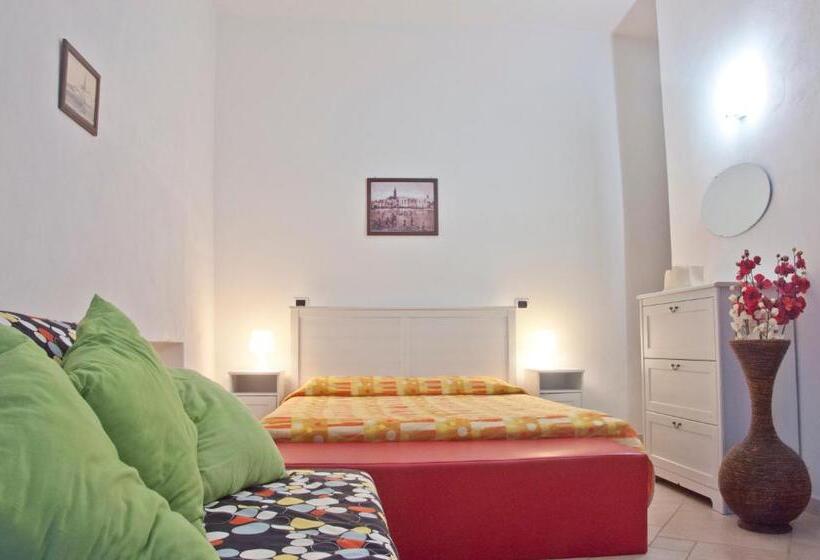 スタンダードルーム, Mamma Maria 2010