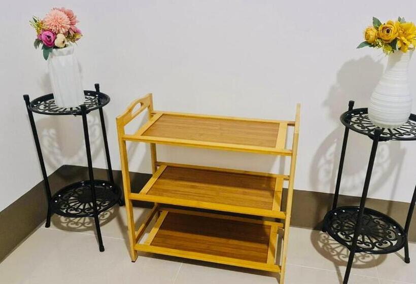 バルコニー付きスタンダードステューディオ, City Views Fame Residences