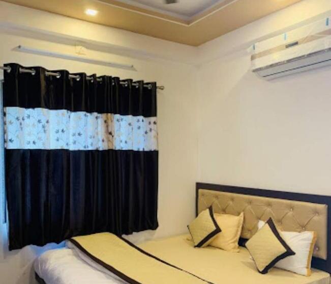 חדר דלוקס, Mars Udaipur