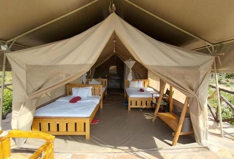اتاق استاندارد سه نفره, Sunset Acacia Camp