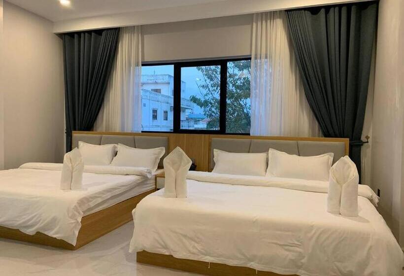 标准间, Nico’s Hotel And Skybar