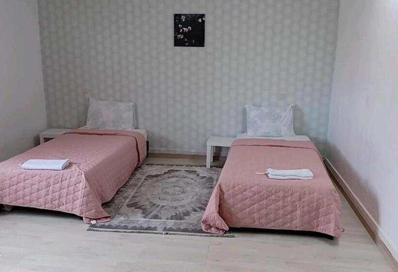 חדר סטנדרט, Fms Logie