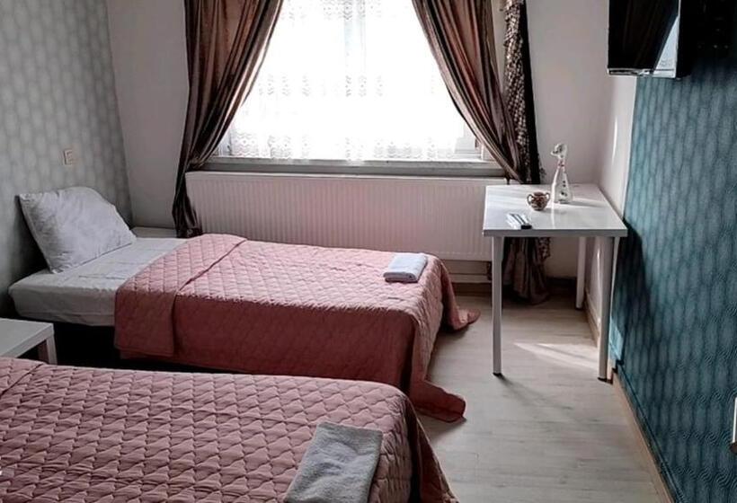 חדר סטנדרט, Fms Logie