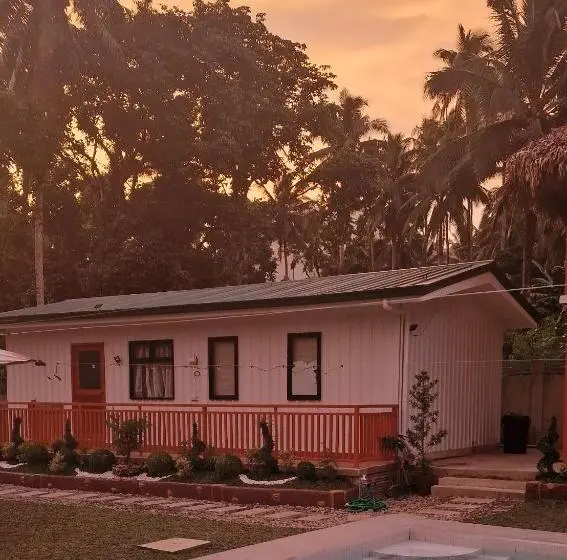 Perhebungalow, Birbeck Lodge