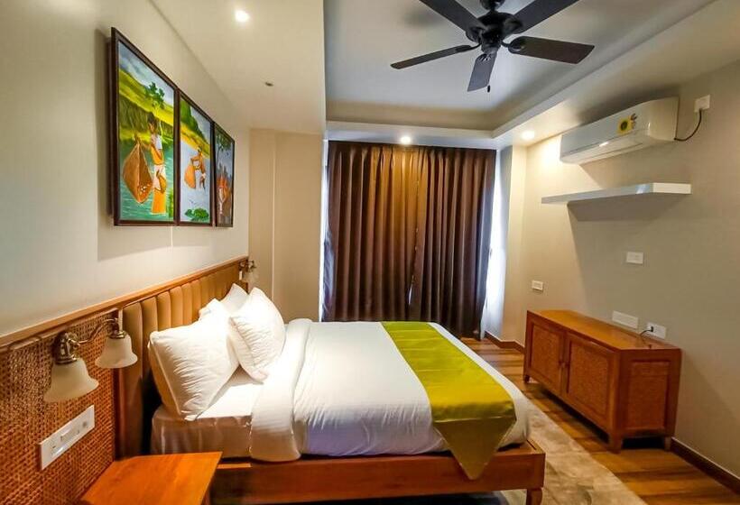 סוויטה דלוקס, Mystique Mayong