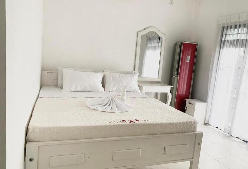 Номер Стандарт с Балконом, Changami Residence