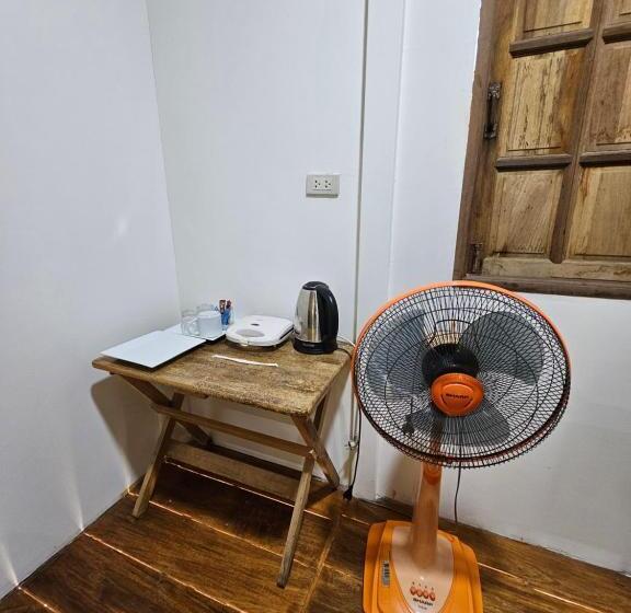 标准间带露台, Rommai Forest Bungalows