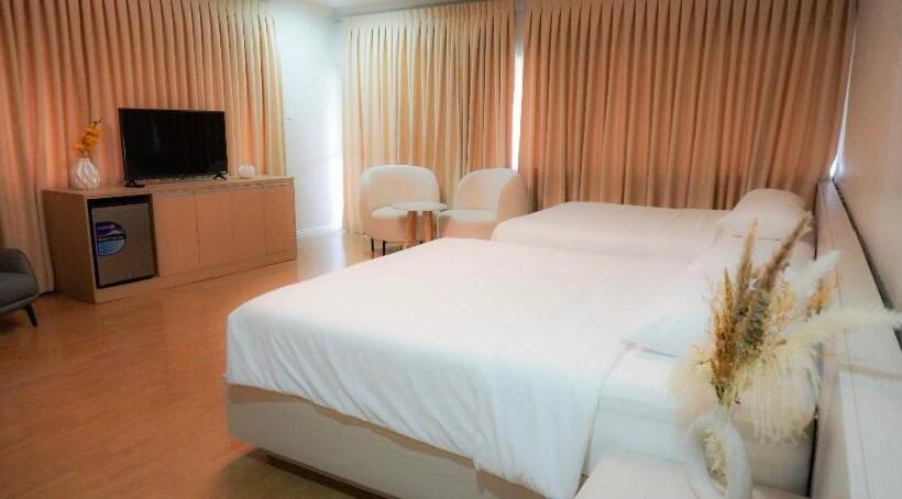 آپارتمان 1 خوابه با چشم‌انداز باغ, Honey Suite Room At Bee Cafe Cebu
