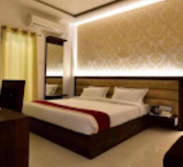 غرفة ديلوكس, Ashirwad Inn Korba