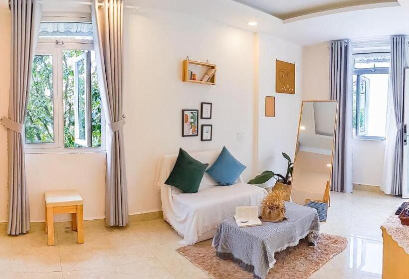 اتاق استاندارد با تخت بزرگ, Nắng Hạ Homestay đà Lạt