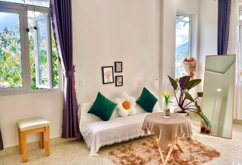 اتاق لوکس با چشمانداز شهر, Nắng Hạ Homestay đà Lạt