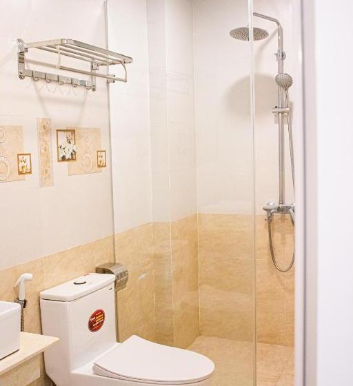 اتاق لوکس با بالکن, Nắng Hạ Homestay đà Lạt