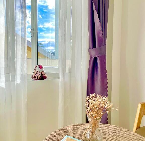 اتاق لوکس با بالکن, Nắng Hạ Homestay đà Lạt