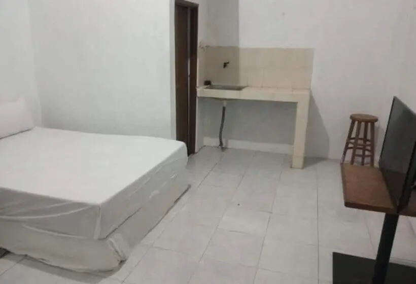 スタンダードルーム, Oyo 93161 Nurul Hikmah Homestay Syariah & Sport Center